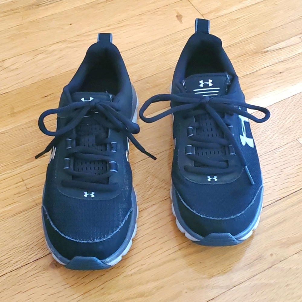 UNDER ARMOUR SNEAKERS - Picture 2 of 7